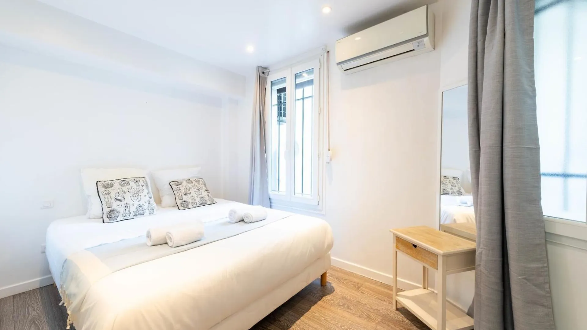 1-Br Apartment In Cannes Walk To The Beach France